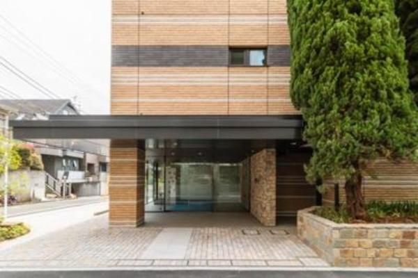 渋谷区幡ヶ谷３丁目のマンション