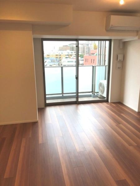 港区南青山７丁目のマンション