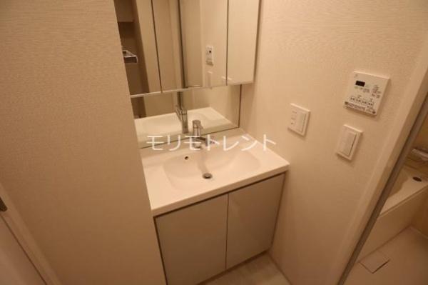 渋谷区代々木２丁目のマンション