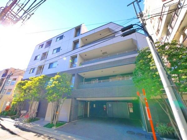新宿区大京町のマンション