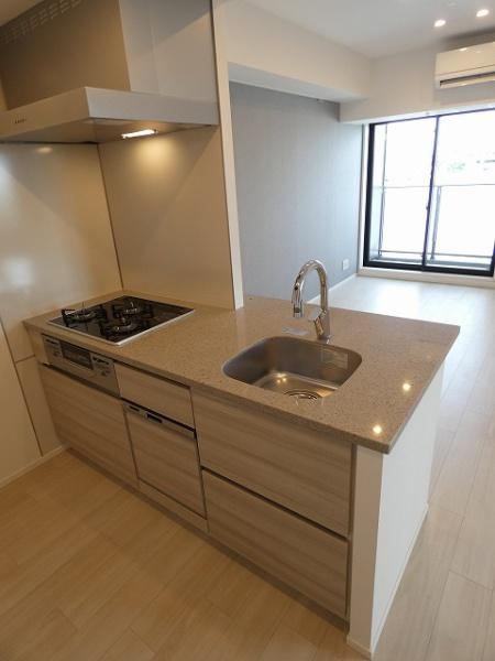 新宿区市谷田町２丁目のマンション