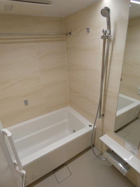 新宿区市谷田町２丁目のマンション