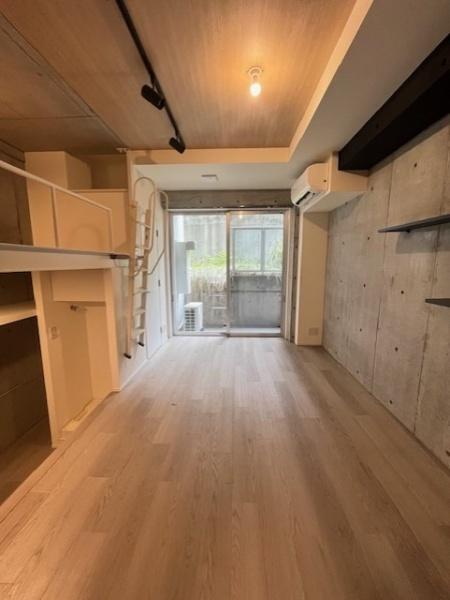 渋谷区代々木３丁目のマンション