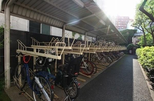 世田谷区三軒茶屋２丁目のマンション