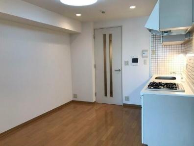 世田谷区三軒茶屋２丁目のマンション