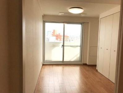 世田谷区三軒茶屋２丁目のマンション