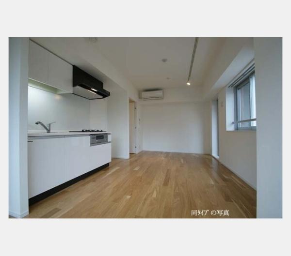 世田谷区三軒茶屋２丁目のマンション