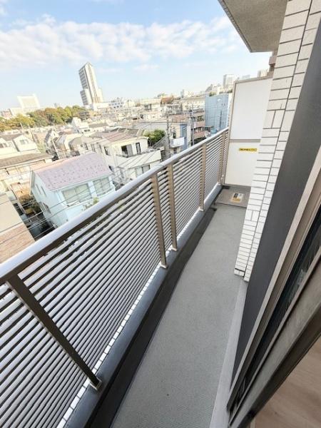 渋谷区東３丁目のマンション