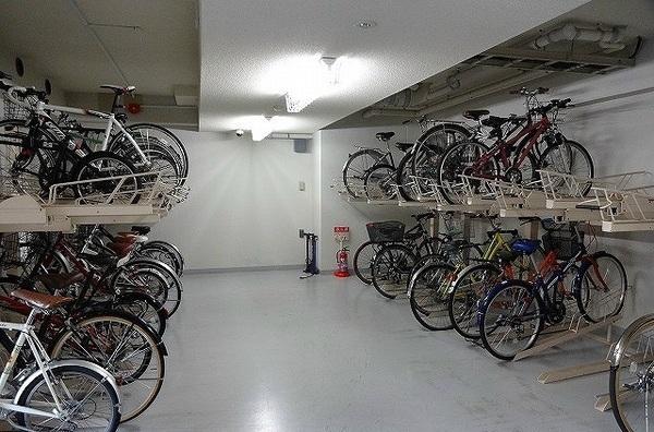 港区六本木７丁目のマンション