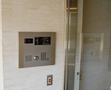 港区六本木７丁目のマンション