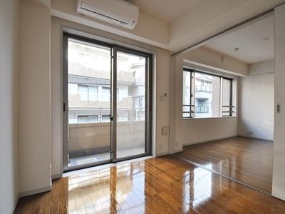 港区赤坂８丁目のマンション