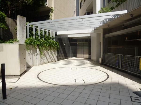 渋谷区千駄ヶ谷４丁目のマンション