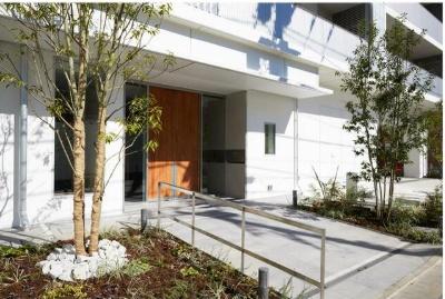 新宿区市谷薬王寺町のマンション