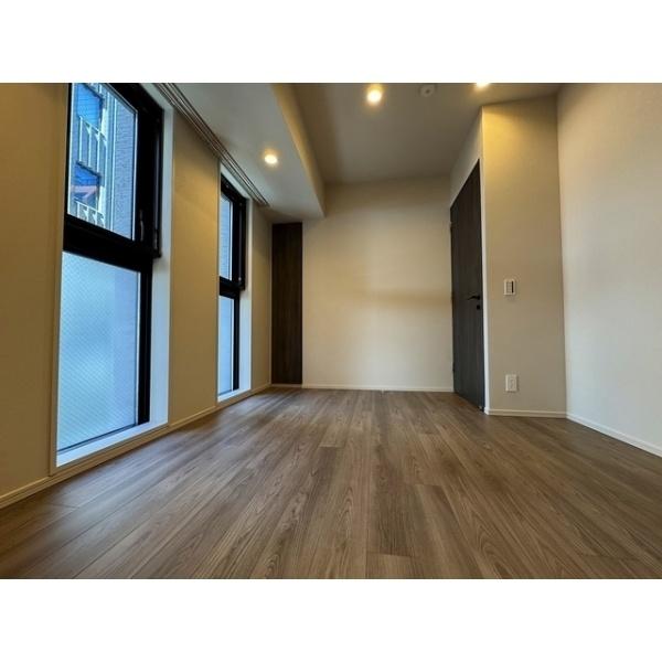 千代田区麹町３丁目のマンション