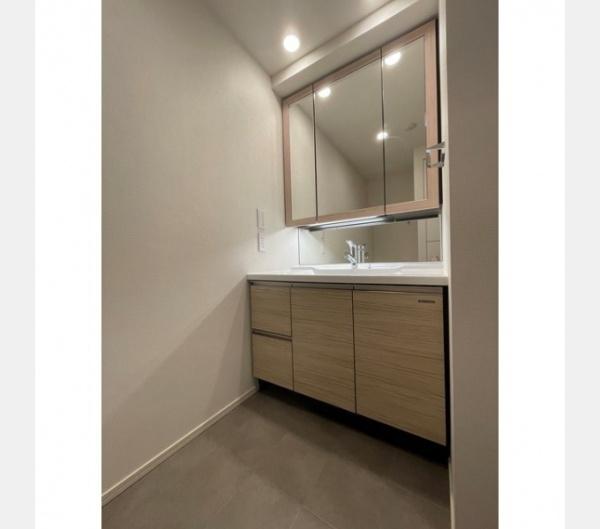 中央区日本橋富沢町のマンション