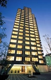 新宿区西五軒町のマンション