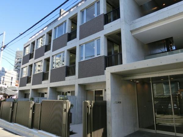渋谷区神宮前３丁目のマンション