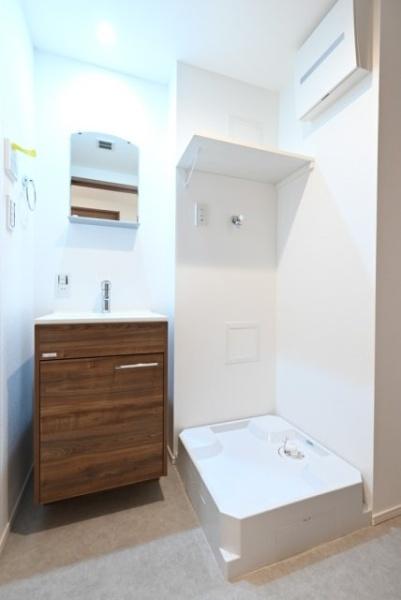 中野区本町２丁目のマンション