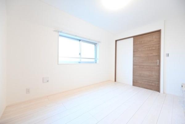 中野区本町２丁目のマンション