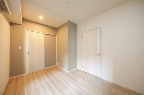 中央区新川２丁目のマンション