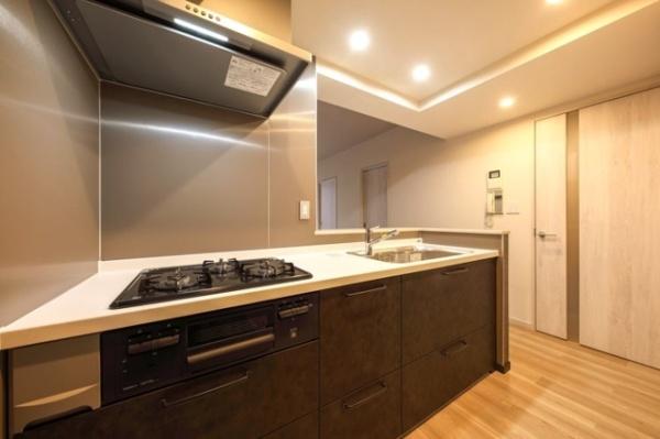 中央区新川２丁目のマンション