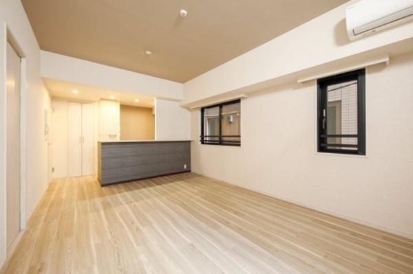 中央区新川２丁目のマンション