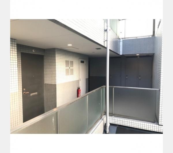 渋谷区千駄ヶ谷３丁目のマンション