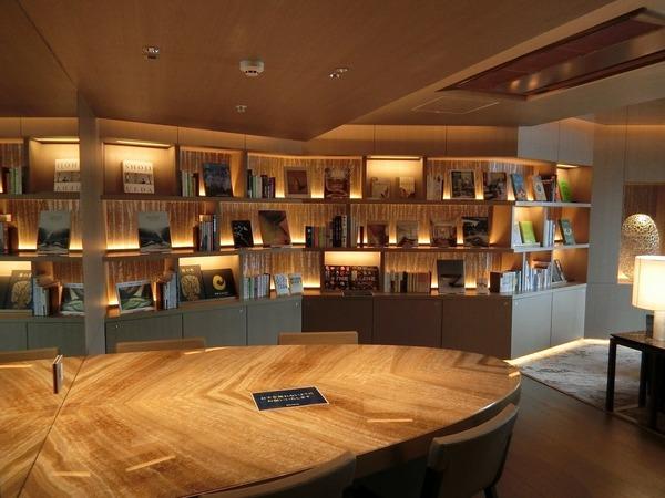 中央区新川２丁目のマンション