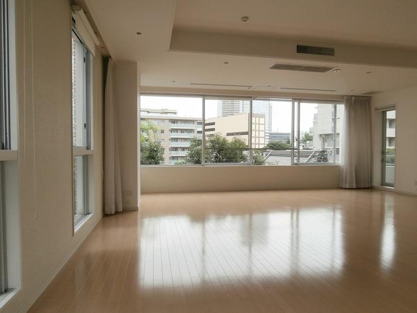 港区赤坂１丁目のマンション
