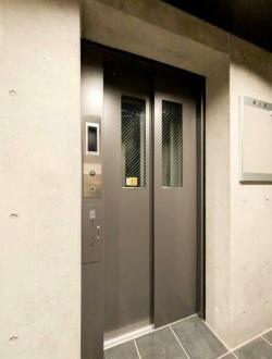 港区赤坂２丁目のマンション