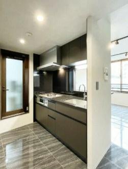 港区赤坂２丁目のマンション