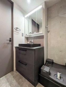 港区赤坂２丁目のマンション
