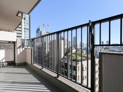 港区六本木１丁目のマンション