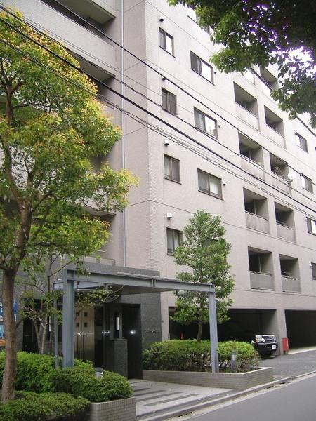 港区三田５丁目のマンション