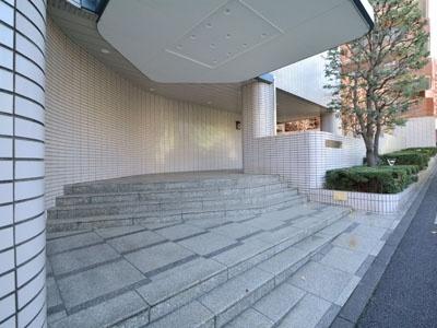渋谷区神宮前２丁目のマンション