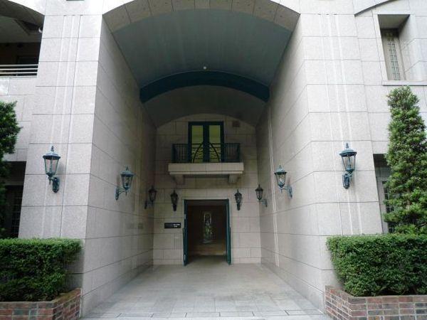 中央区明石町のマンション
