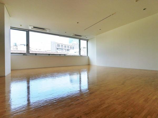 クエストコート原宿