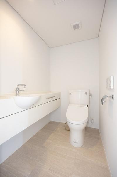 渋谷区富ヶ谷２丁目のマンション