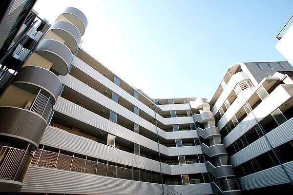 目黒区中目黒５丁目のマンション