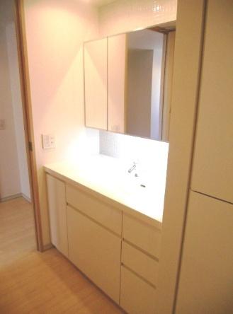 文京区千石３丁目のマンション