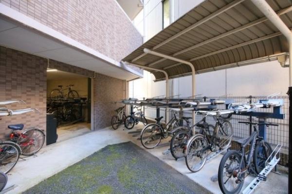渋谷区神泉町のマンション