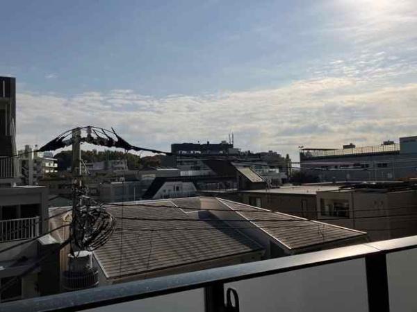 渋谷区代々木３丁目のマンション