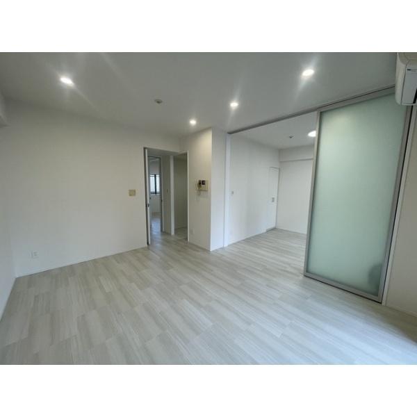 中央区新川２丁目のマンション