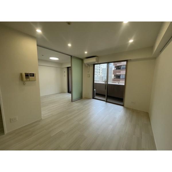中央区新川２丁目のマンション