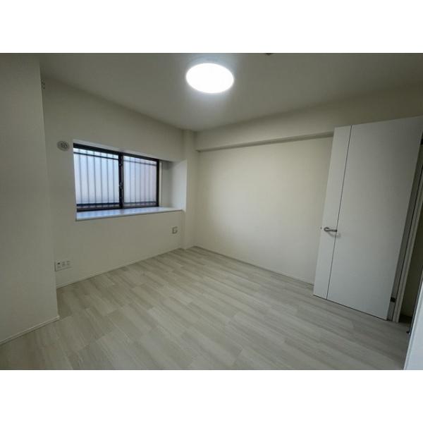 中央区新川２丁目のマンション