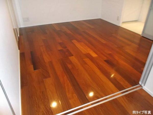 目黒区青葉台２丁目のマンション