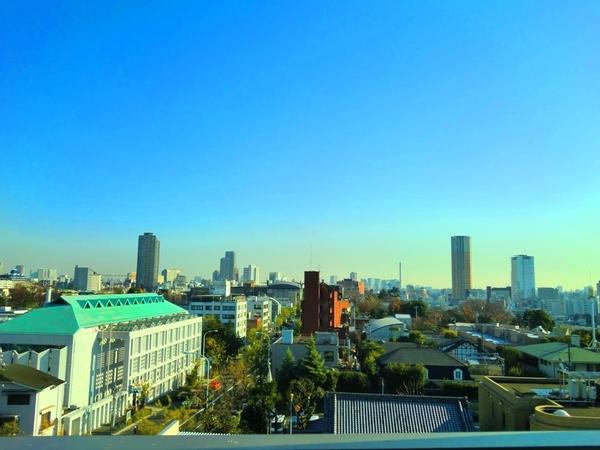 目黒区青葉台２丁目のマンション