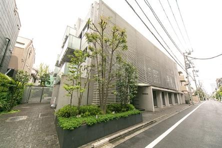 新宿区南町のマンション
