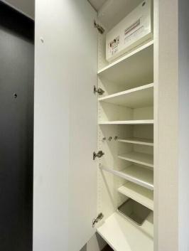 世田谷区下馬１丁目のマンション