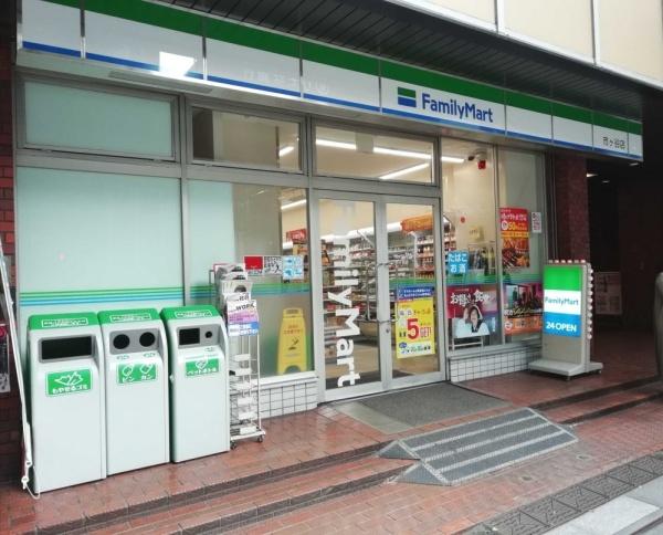 新宿区若宮町のマンション(ファミリーマート市ヶ谷店)